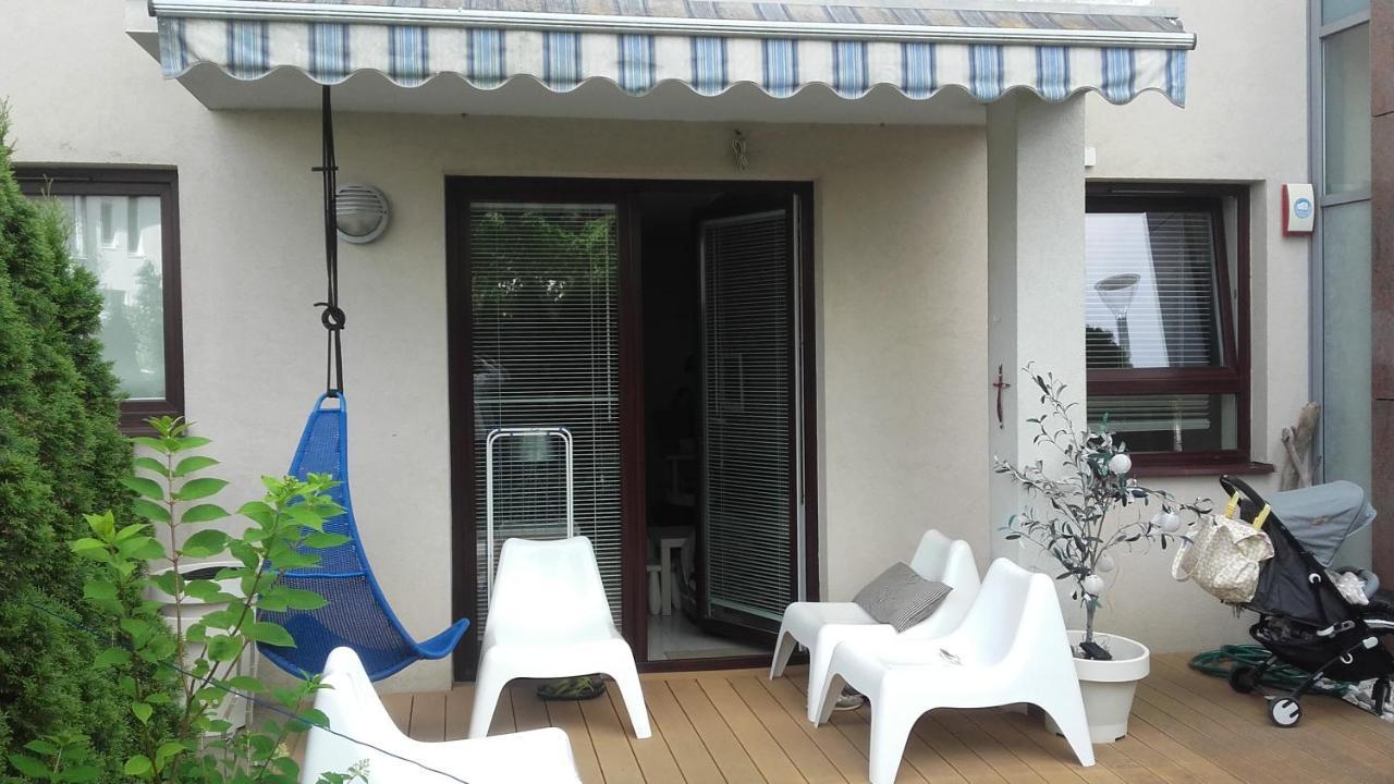 Apartament Rodzinny Family Garden Jastrzębia Góra Exterior foto