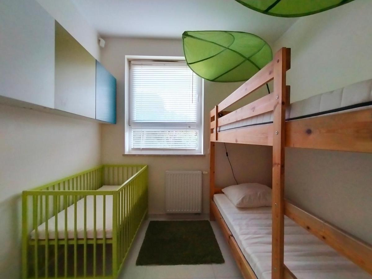 Apartament Rodzinny Family Garden Jastrzębia Góra Exterior foto