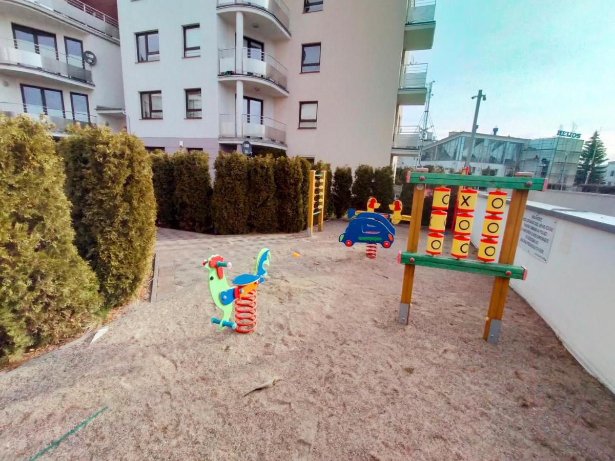 Apartament Rodzinny Family Garden Jastrzębia Góra Exterior foto